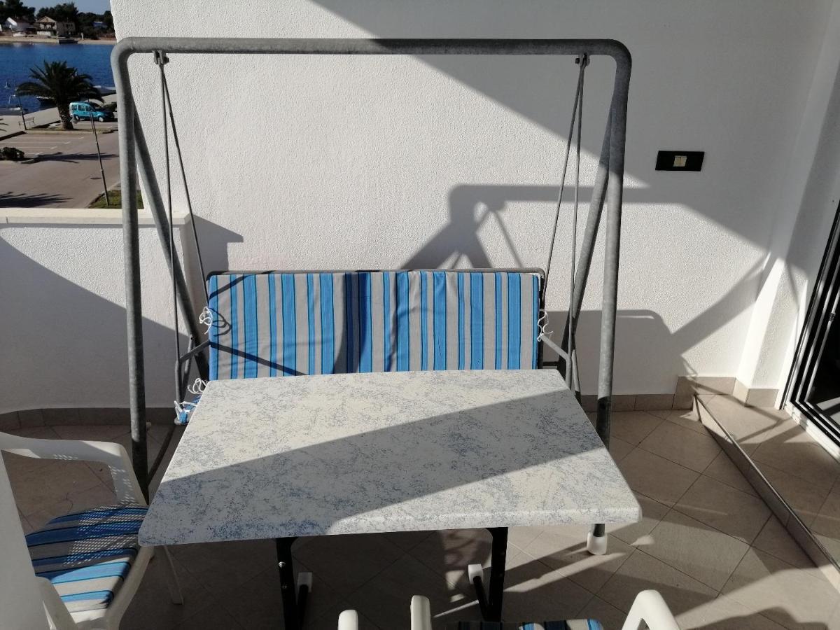 Apartments Marija - By The Sea Рогозница Екстериор снимка