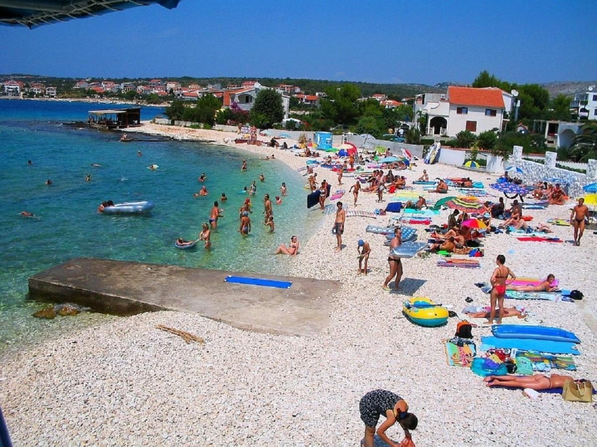 Apartments Marija - By The Sea Рогозница Екстериор снимка